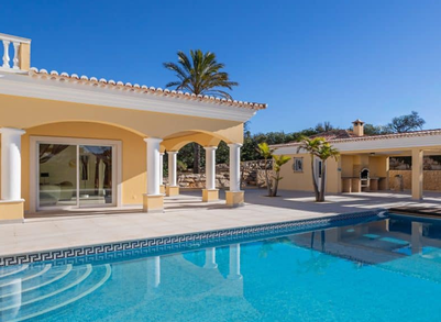 swimming pool at retreat